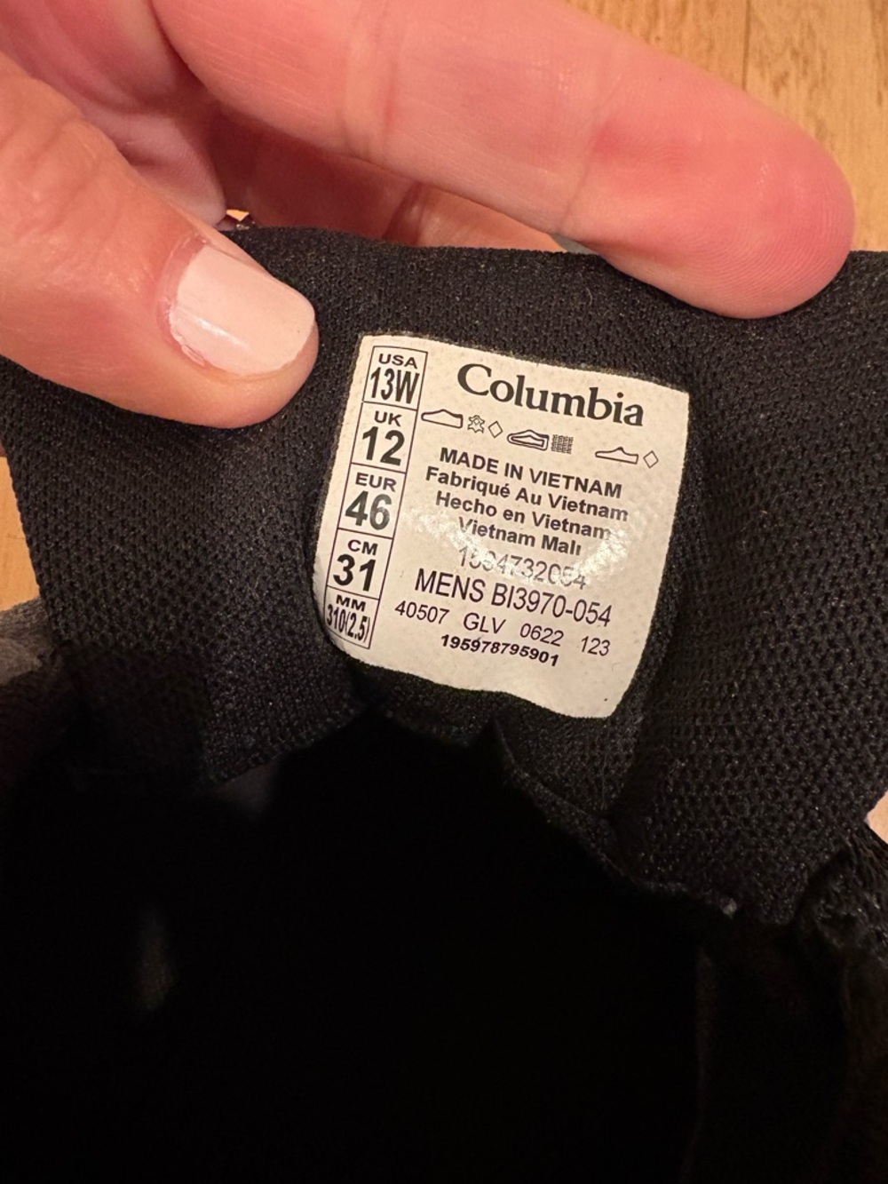 Columbia Black Men's Hiking Shoe Interior Label - Picture 4 of 5